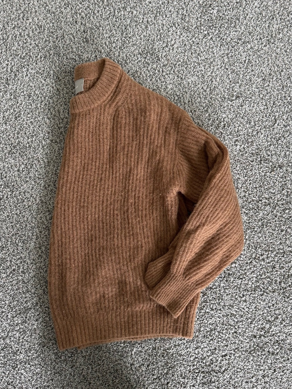 Everlane Ribbed Crewneck Sweater in Camel Brown